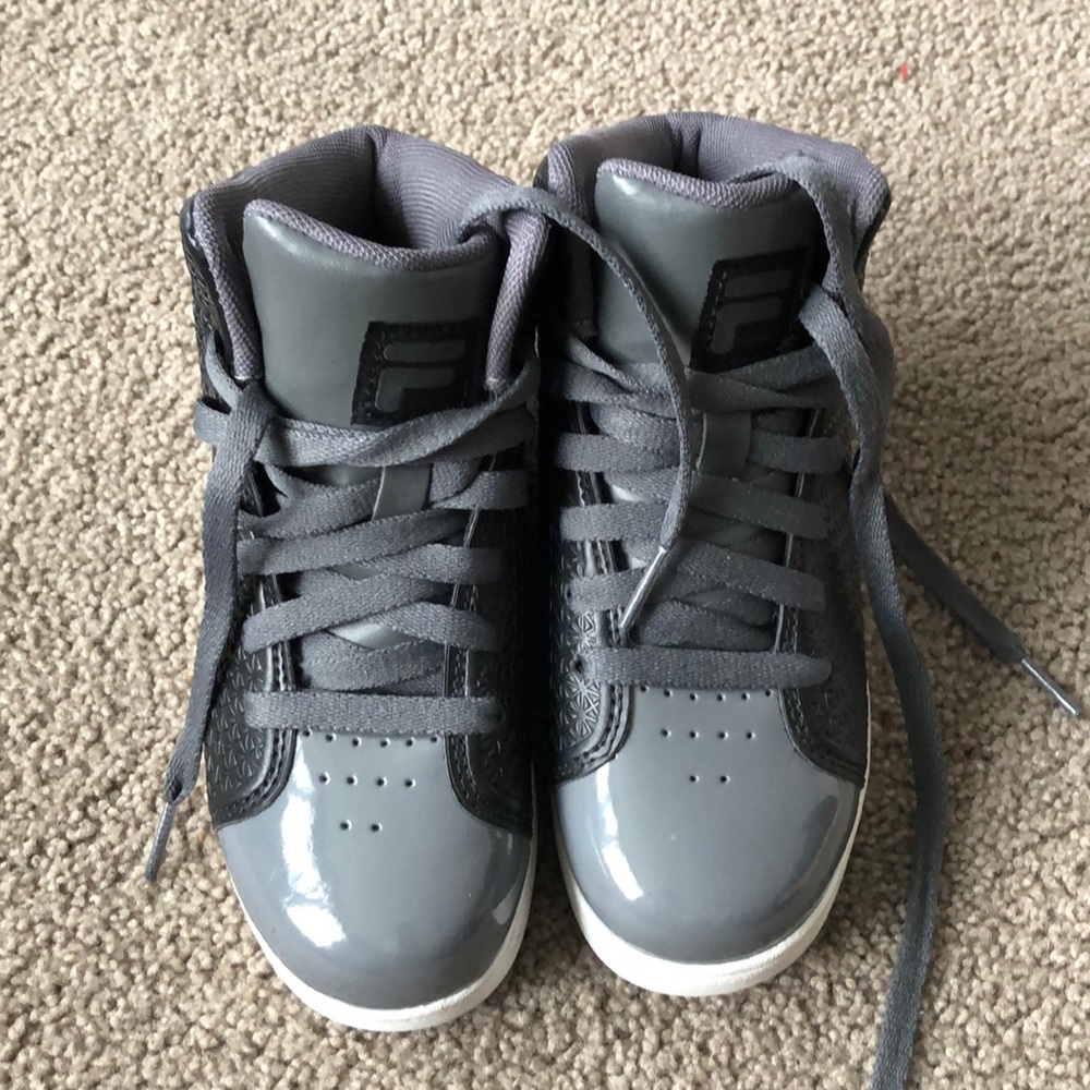 Boys FILA tennis shoes